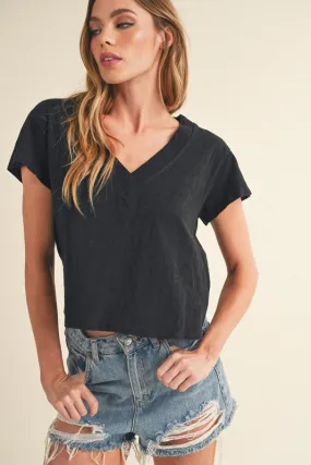 Black V-Neck Cropped T-Shirt – Short Sleeve Side Slit Cotton Tee