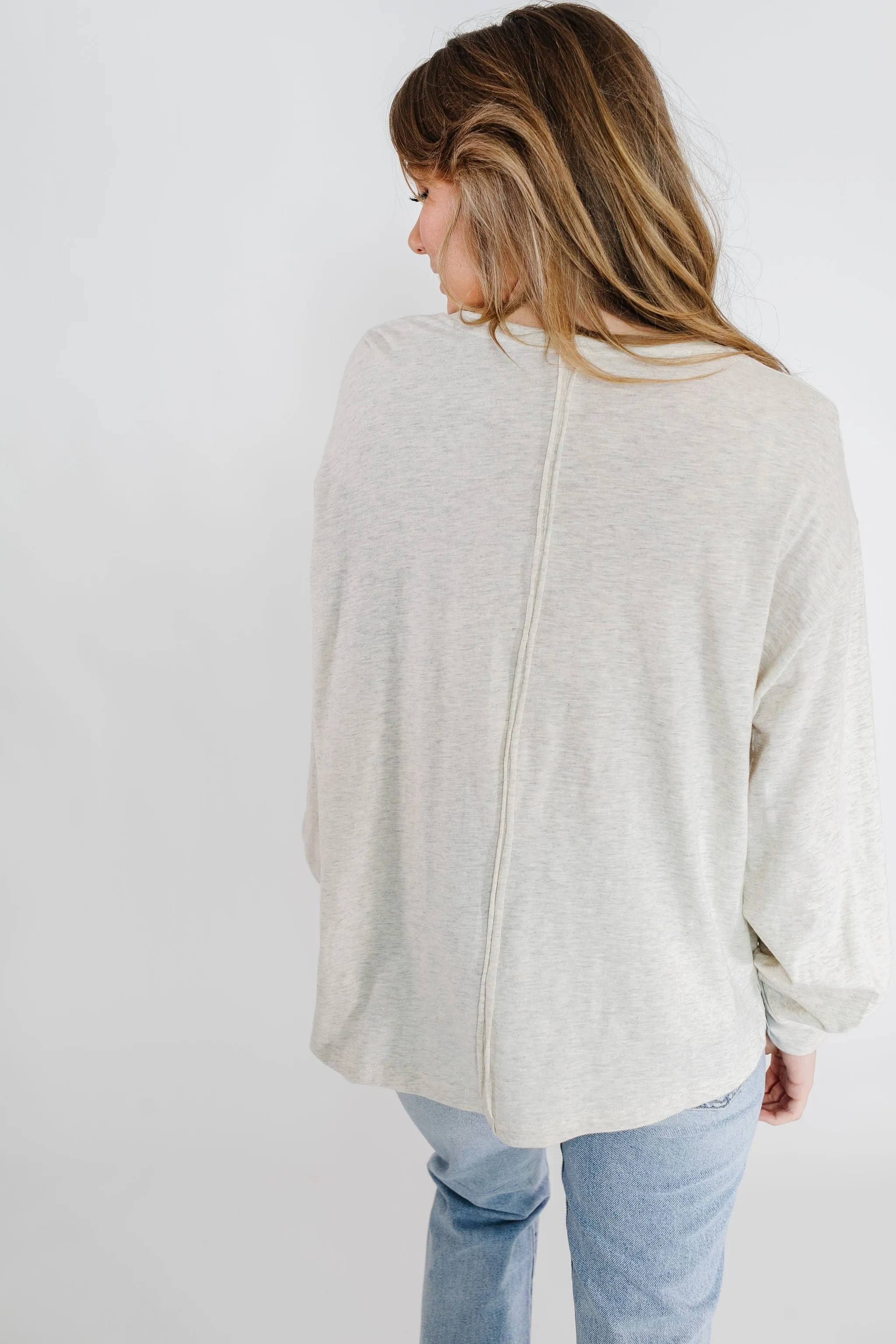 Vivian Tee in Oatmeal